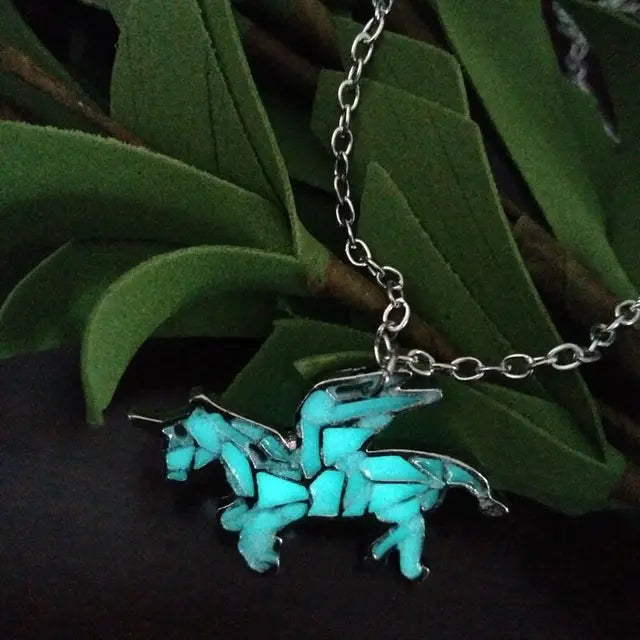 Collier pendentif dragon lumineux