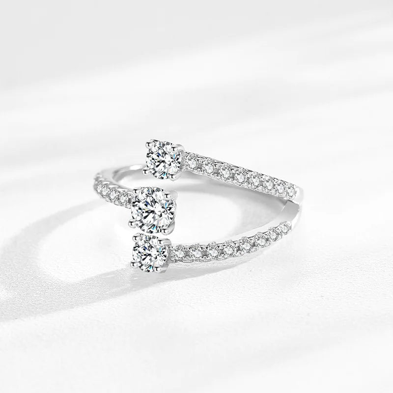 Anillo geométrico de plata para mujer