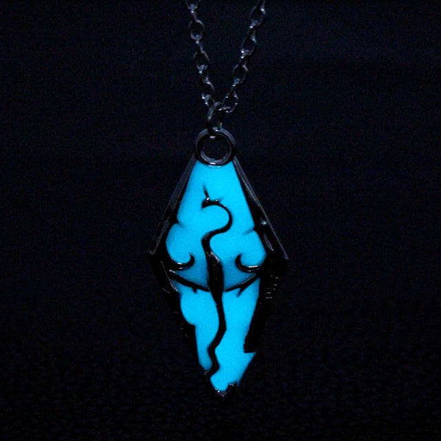 Collier pendentif dragon lumineux