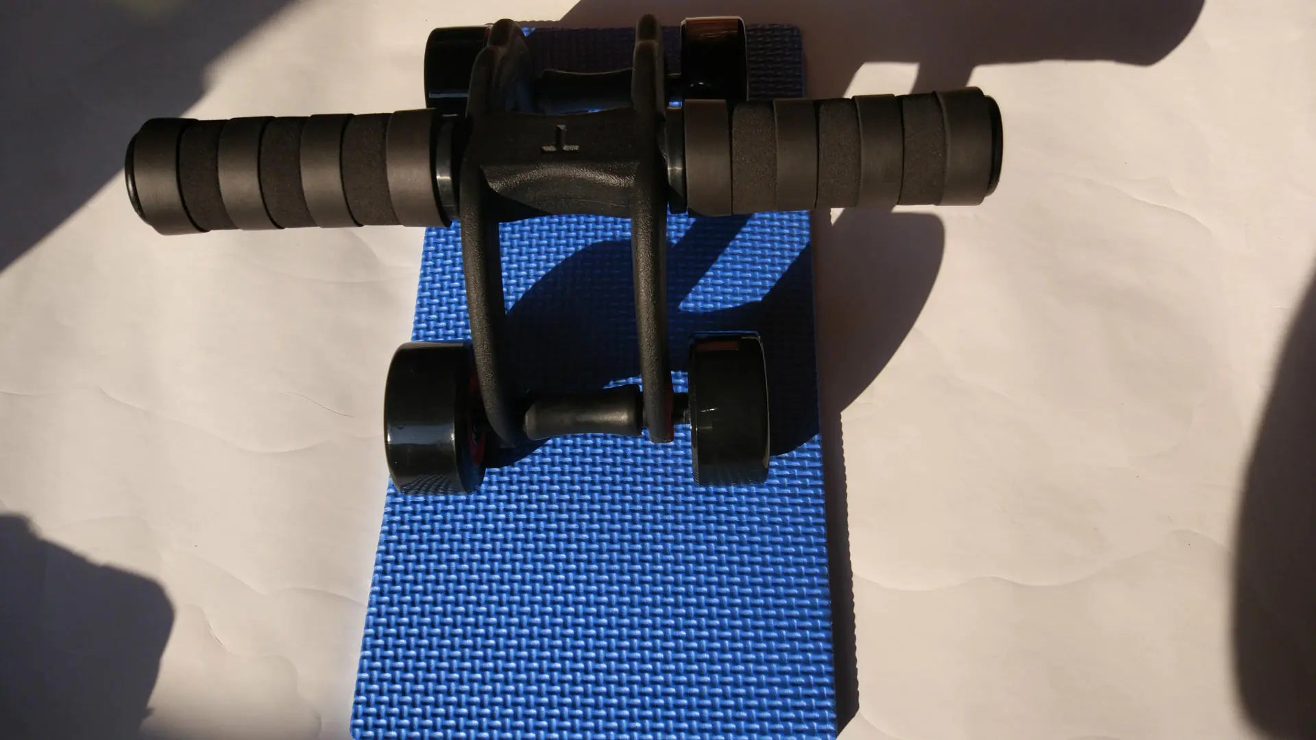 Versatile Home Fitness Equipment – Black Compact Workout Gear