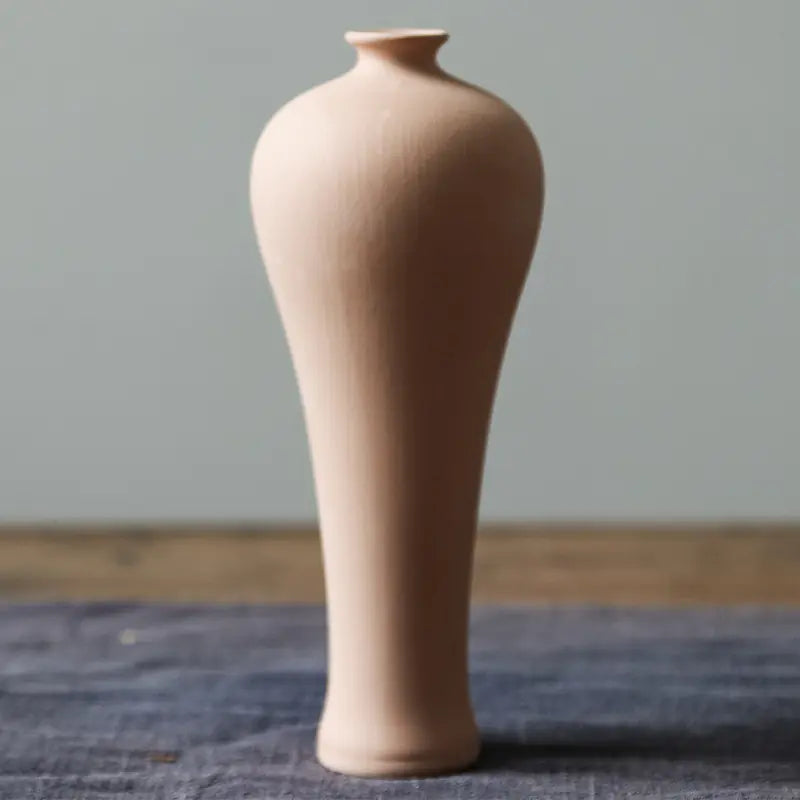Minimalist Nordic Ceramic Vase – Elegant Frosted Finish