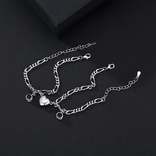 "Couple Bracelet with Simple Projection in 100 Languages" - Trendy Home Mart