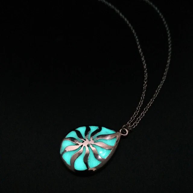 Glowing Dragon Pendant Necklace - Trendy Home Mart